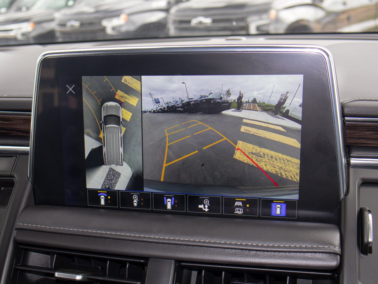 2023 Chevrolet Tahoe 4WD 4dr LT Grey Sherwood Park - photo #30