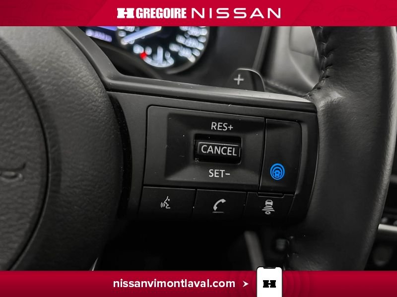 Nissan Rogue 2024 Blanc Laval - photo #24