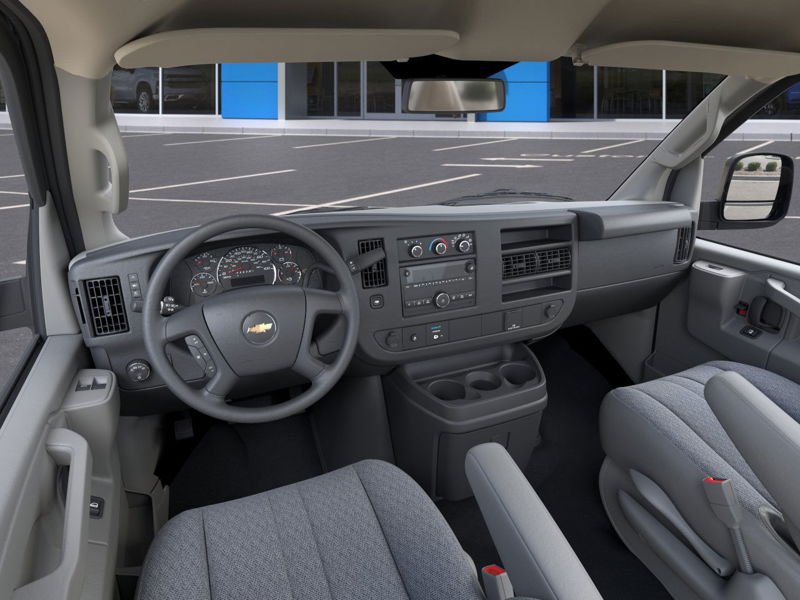 2026 CHEVROLET Express Commercial Cutaway 3500 fourgonnette 159 po SUMMIT WHITE Sherbrooke - photo #14