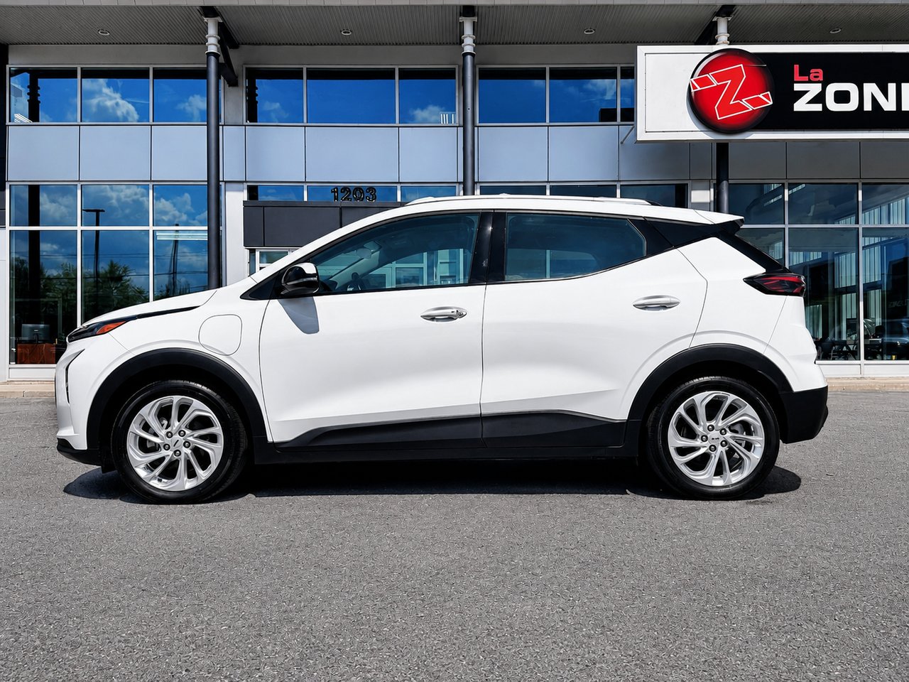Chevrolet Bolt EUV LT 2023 Blanc Granby - photo #2