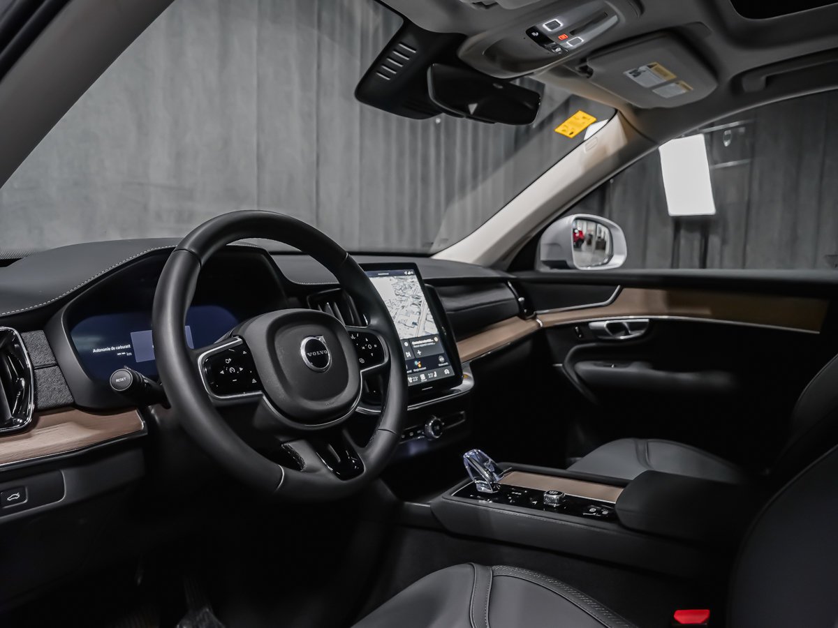 2026 Volvo XC90 B6 CORE BRIGHT Silver Montreal - photo #6
