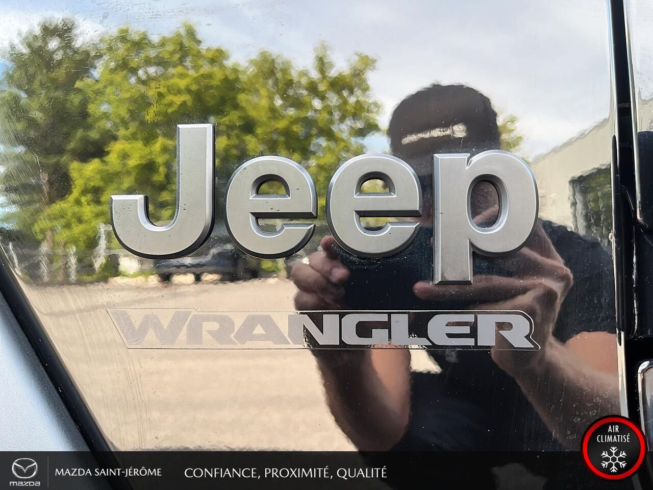2024 Jeep Wrangler Sport 2 PORTES | TOIT SOUPLE | 4x4 | AUTOMATIQUE | V6 Black Saint-Jérôme - photo #7