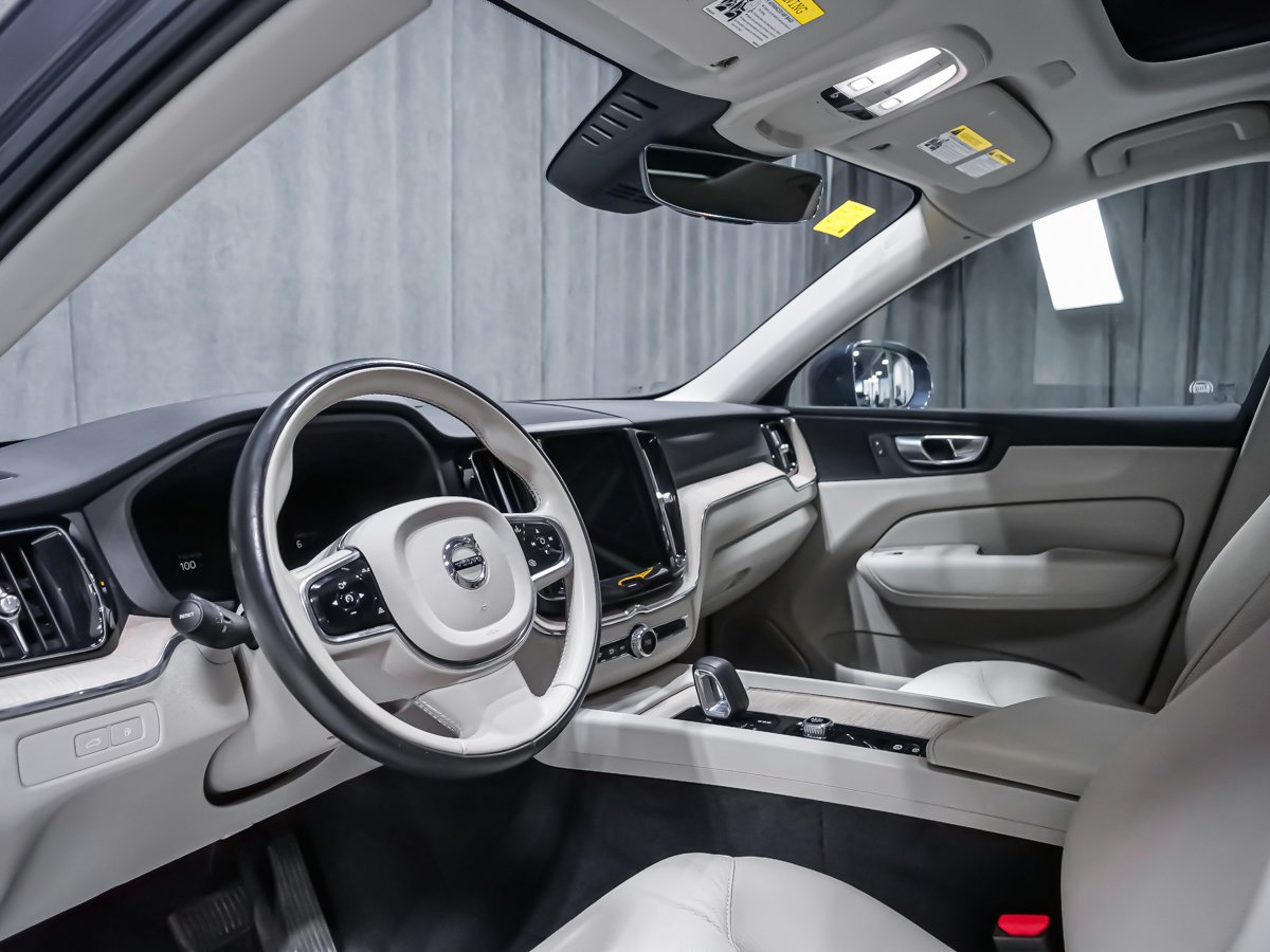 2023 Volvo XC60 Recharge Plus Bright Theme Blue Montreal - photo #5