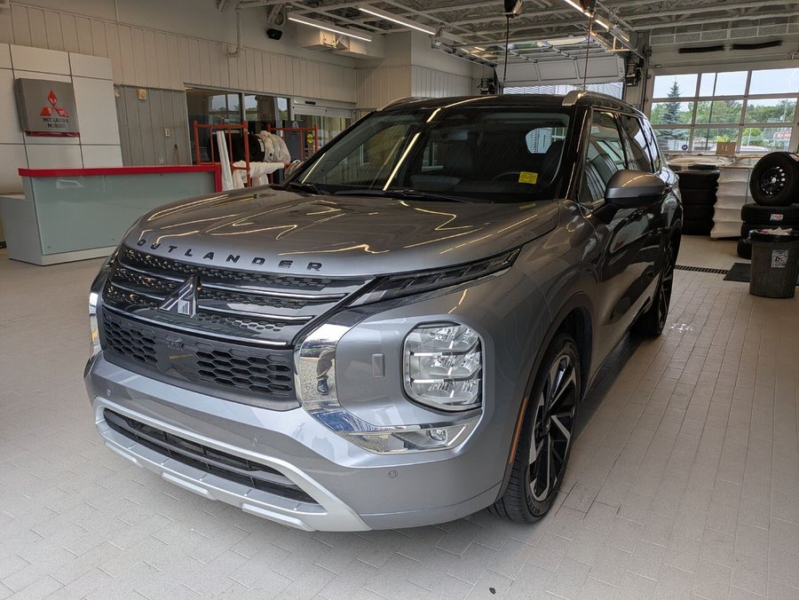 Mitsubishi Outlander GT AWD 2024 Gris