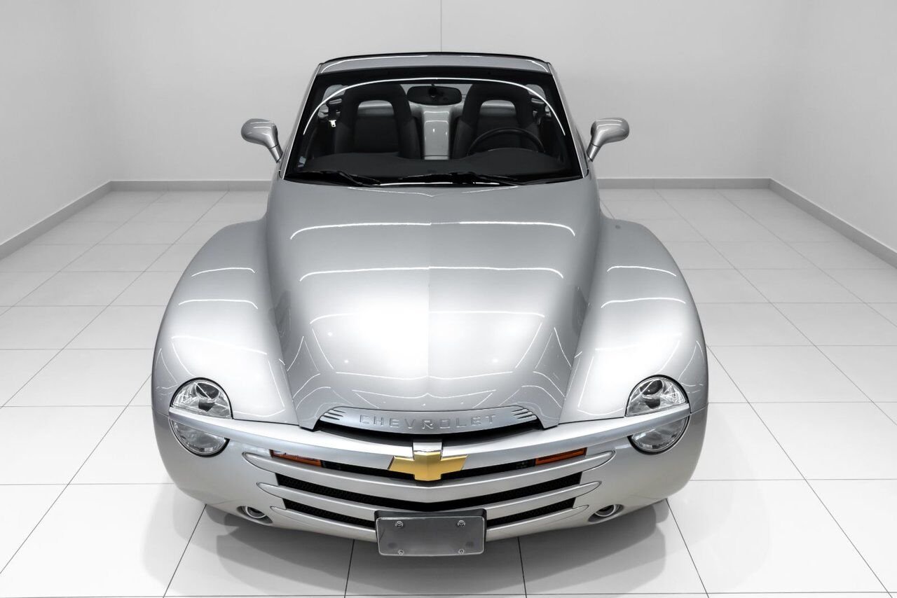 2004 Chevrolet SSR INSTANT CLASSIC COLLECTABLE LOW KM Silver Kirkland - photo #3