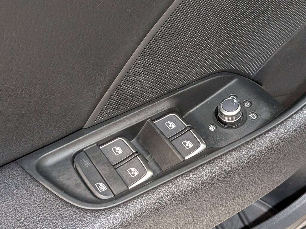 2018 Audi S3 Sedan 2.0 TFSI quattro Technik S tronic Blue Val-David - photo #34