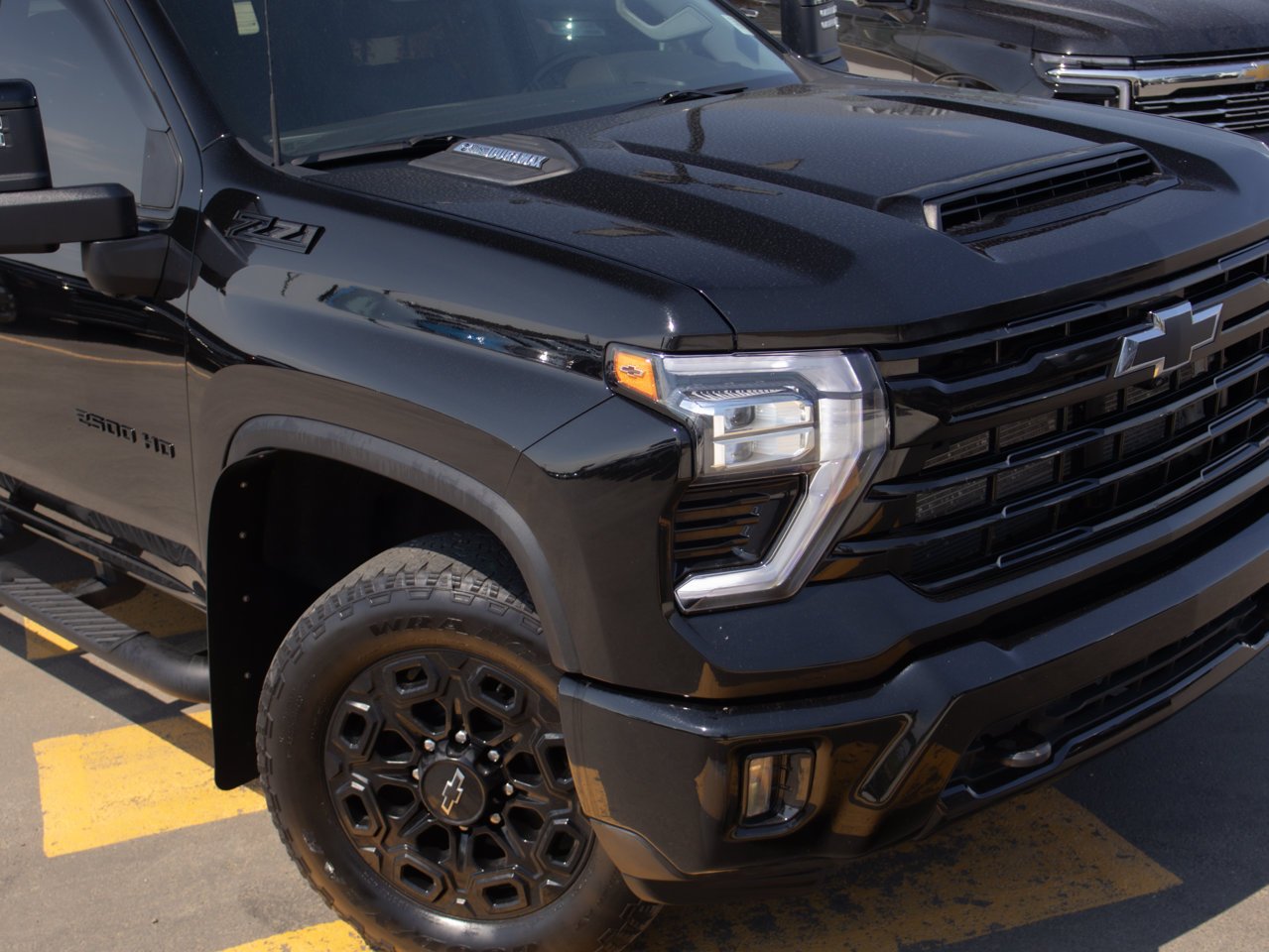2024 Chevrolet Silverado 2500HD 4WD Crew Cab 159 LT Black Sherwood Park - photo #15