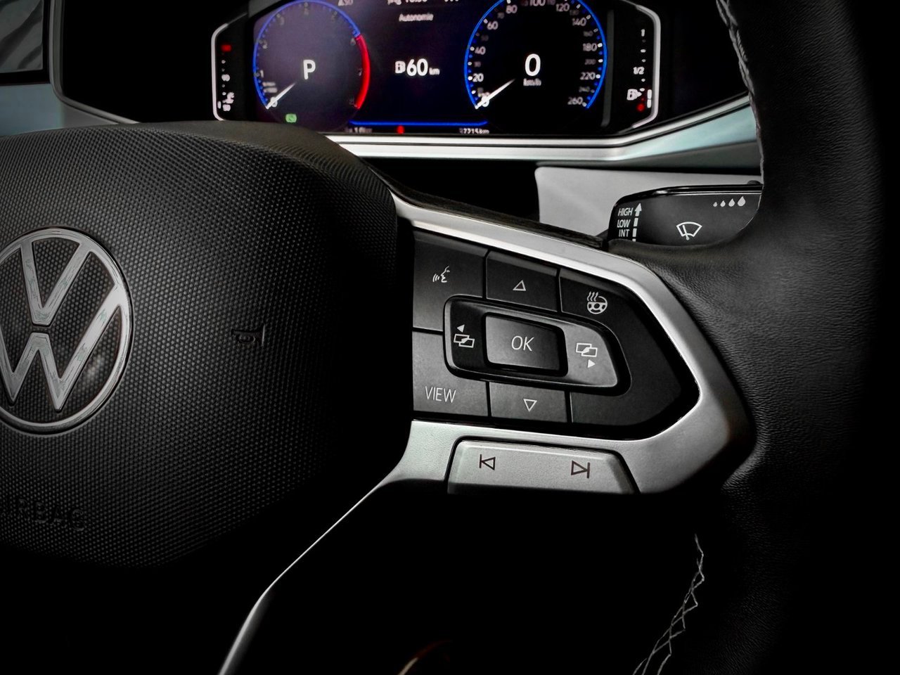 2025 Volkswagen Taos Silver Notre-Dame-des-Prairies - photo #22