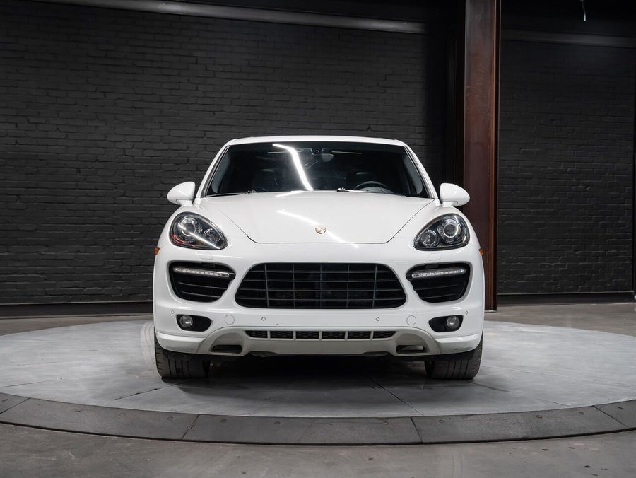 2014 Porsche Cayenne 2014 White