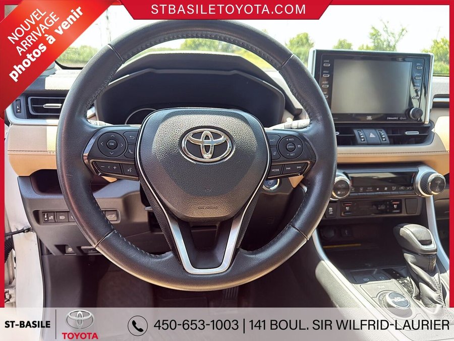 2020 Toyota RAV4 Hybrid 2020 White