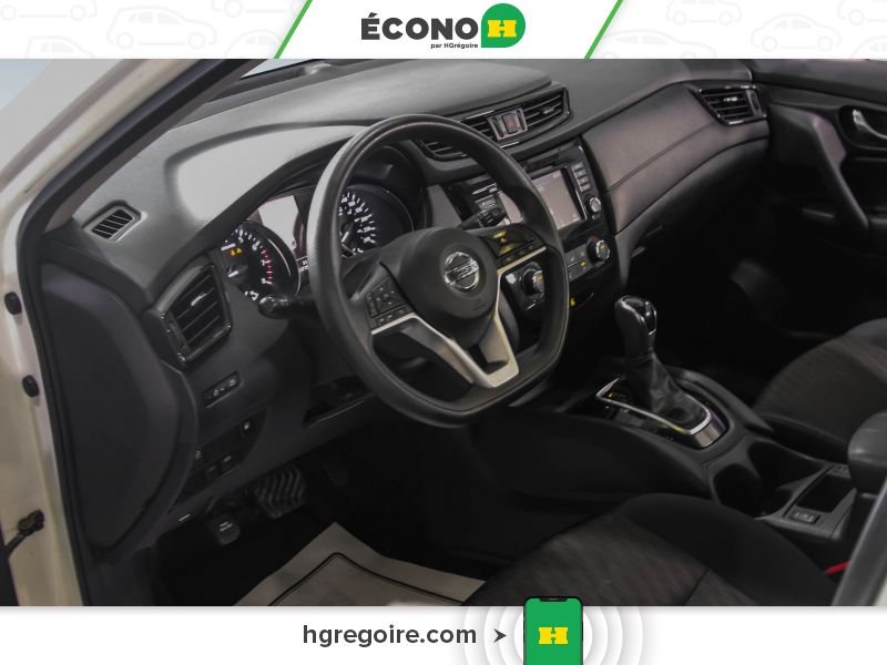 2018 Nissan Rogue White Laval - photo #15