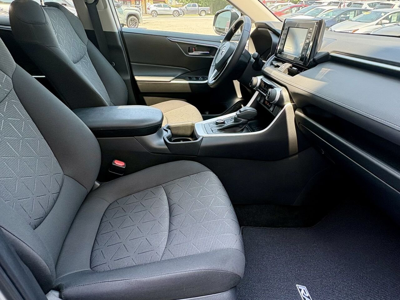 Toyota RAV4 2022 Gris Mont-Laurier - photo #17