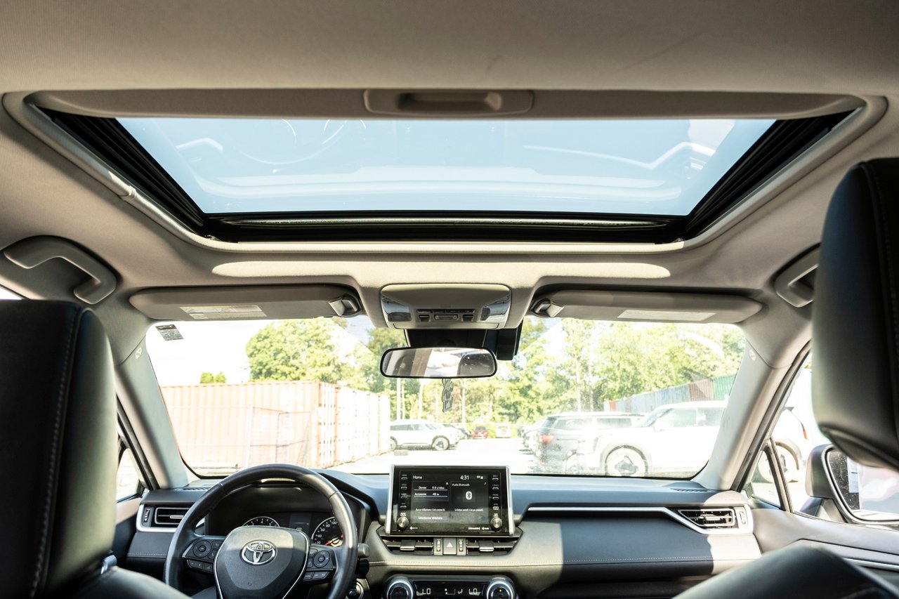2021 Toyota RAV4 Grey Gatineau - photo #27