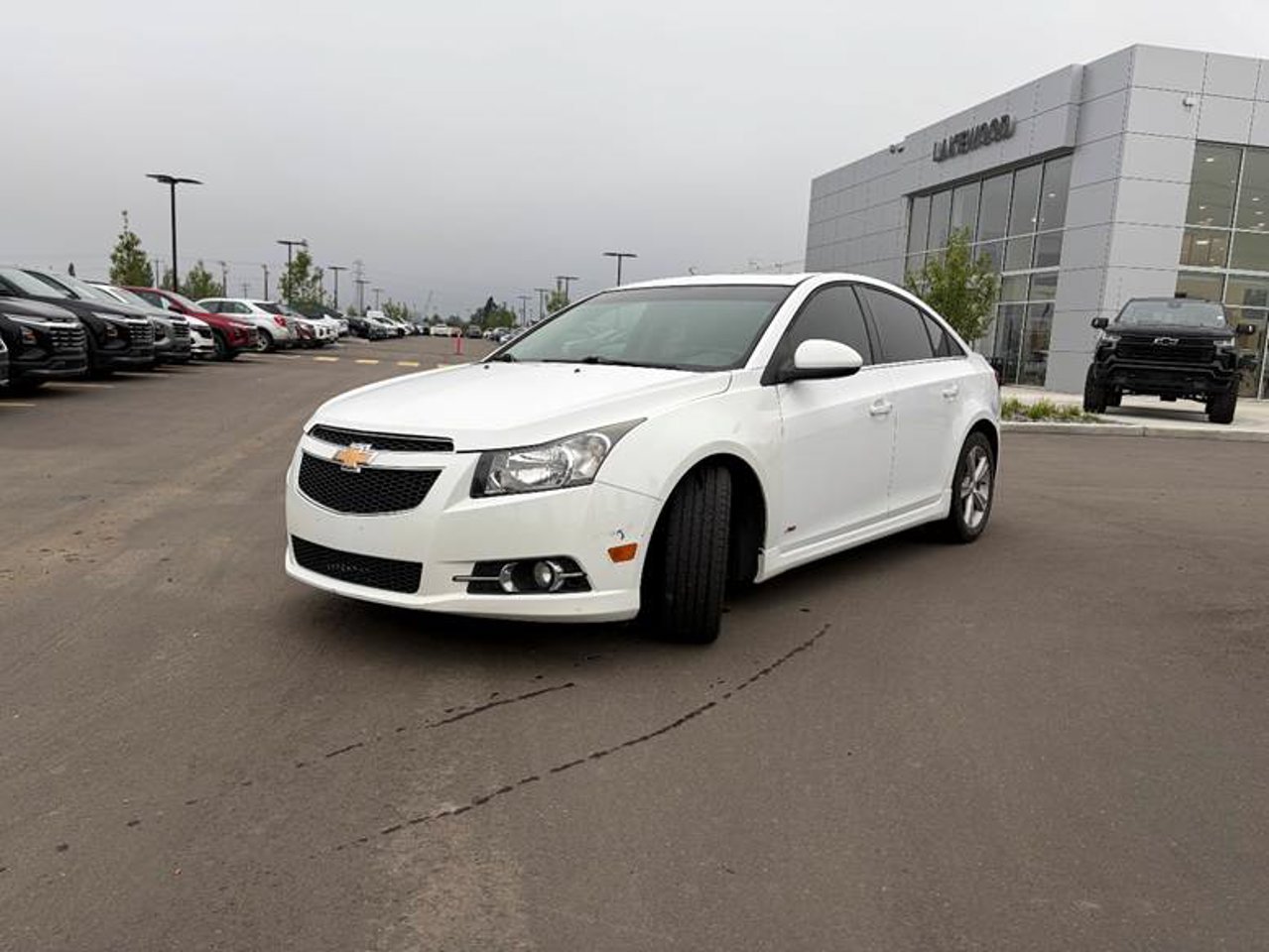 2013 Chevrolet Cruze 4dr Sdn LT Turbo w/1SB White Sherwood Park - photo #2