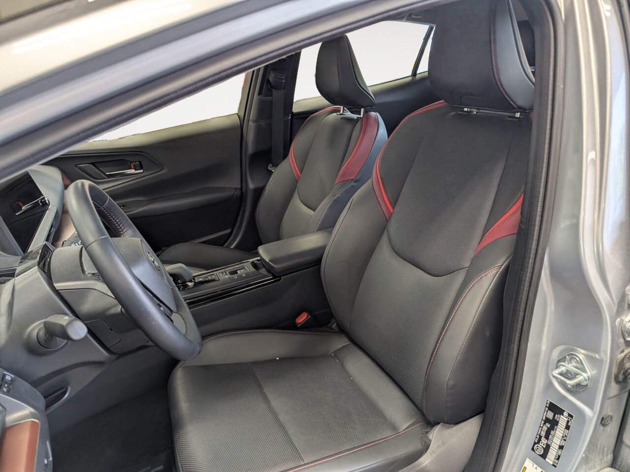 2025 Toyota Prius Prime JTDACACU7S3041114 Cutting Edge Silver Sherbrooke - photo #6