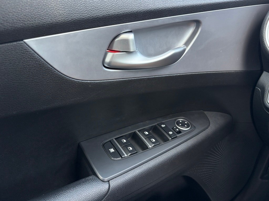2023 Kia Forte Grey Gatineau - photo #10