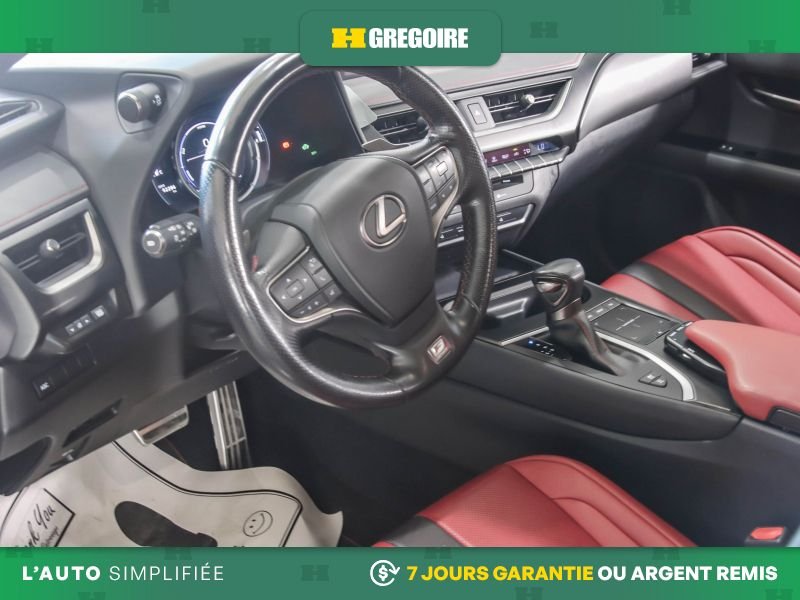 2020 Lexus UX White Blainville - photo #22