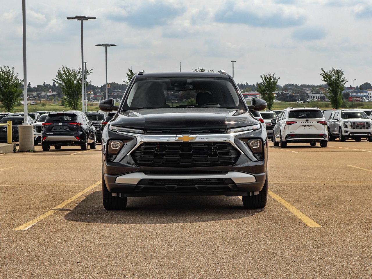 2024 Chevrolet Trailblazer FWD 4dr LT Black Sherwood Park - photo #2