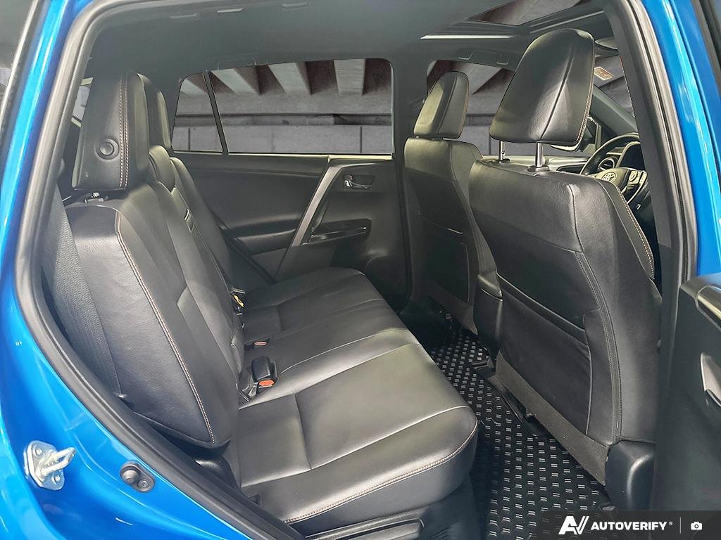 2018 Toyota RAV4 2602013B | Hybrid SE 08X7 ELECTRIC STO Edmonton - photo #22