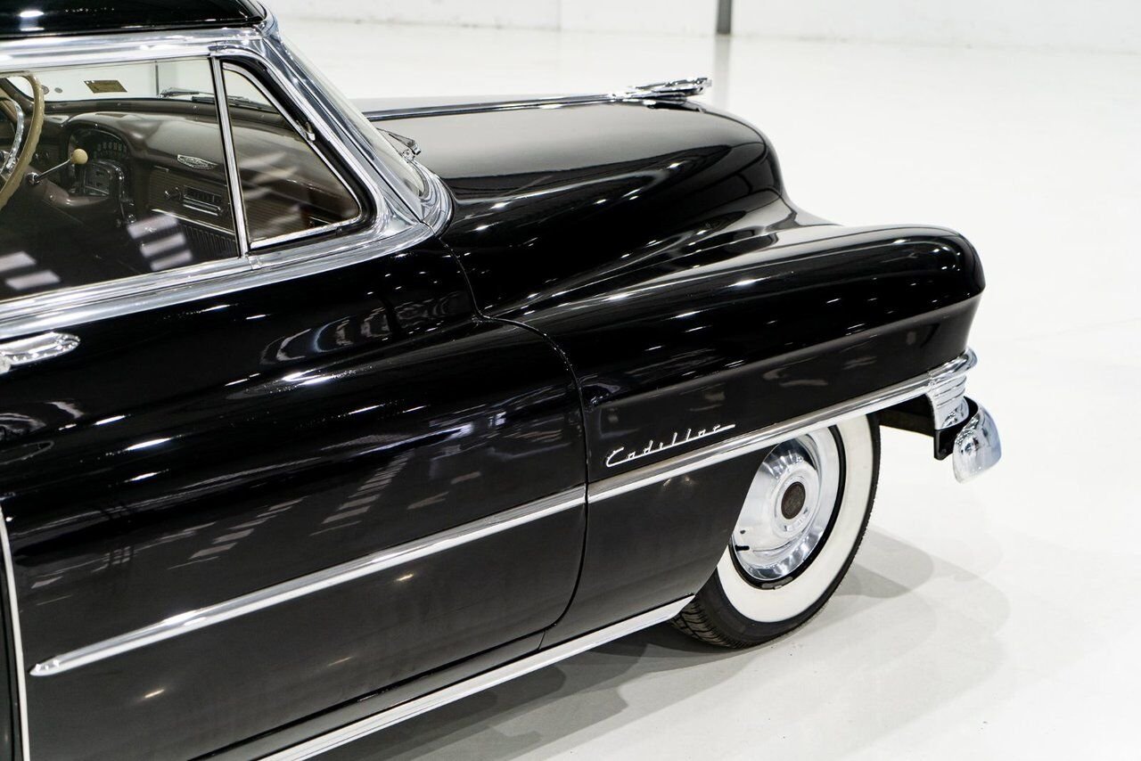 Cadillac Fleetwood Unrestored factory black paint **PRICE IN USD** 1951 Noir Montréal - photo #41