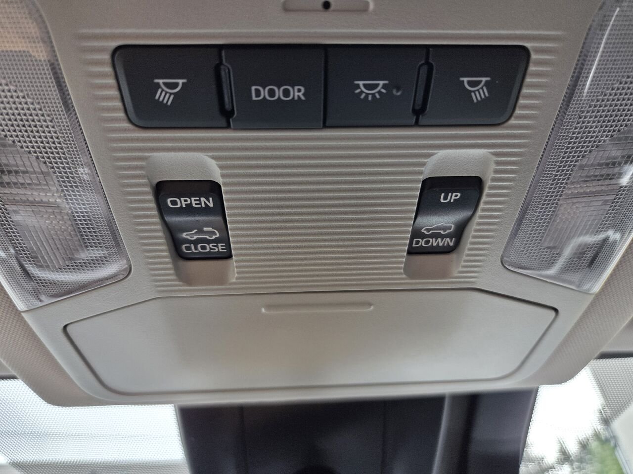 2022 Toyota RAV4 Blue Mont-Laurier - photo #22