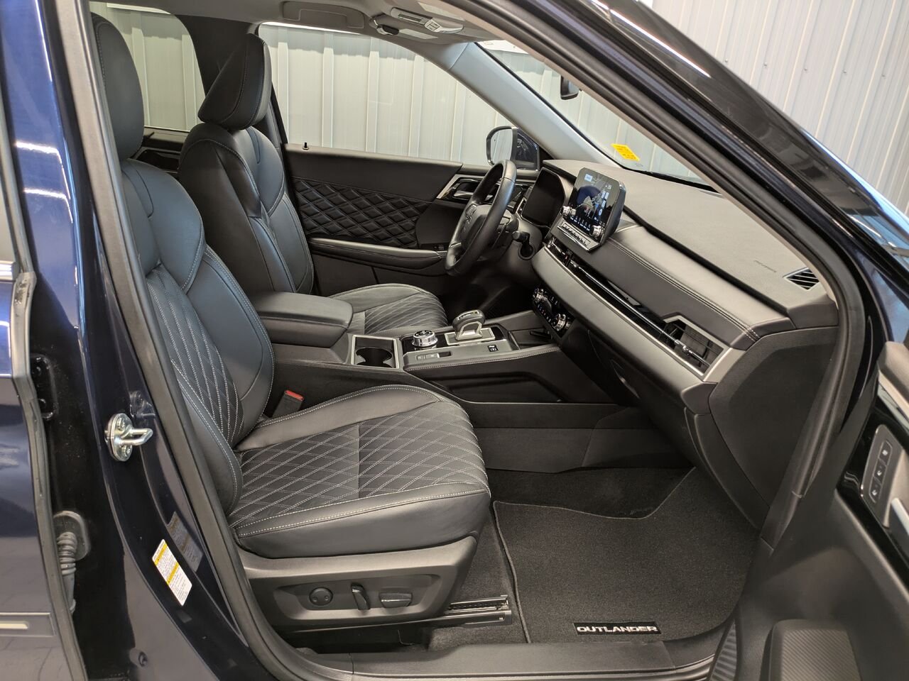 2024 Mitsubishi Outlander Plug-In Hybrid Gatineau - photo #16