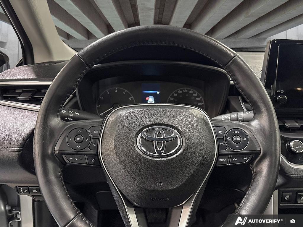 2023 Toyota Corolla Cross 2602006A | LE Silver Edmonton - photo #12