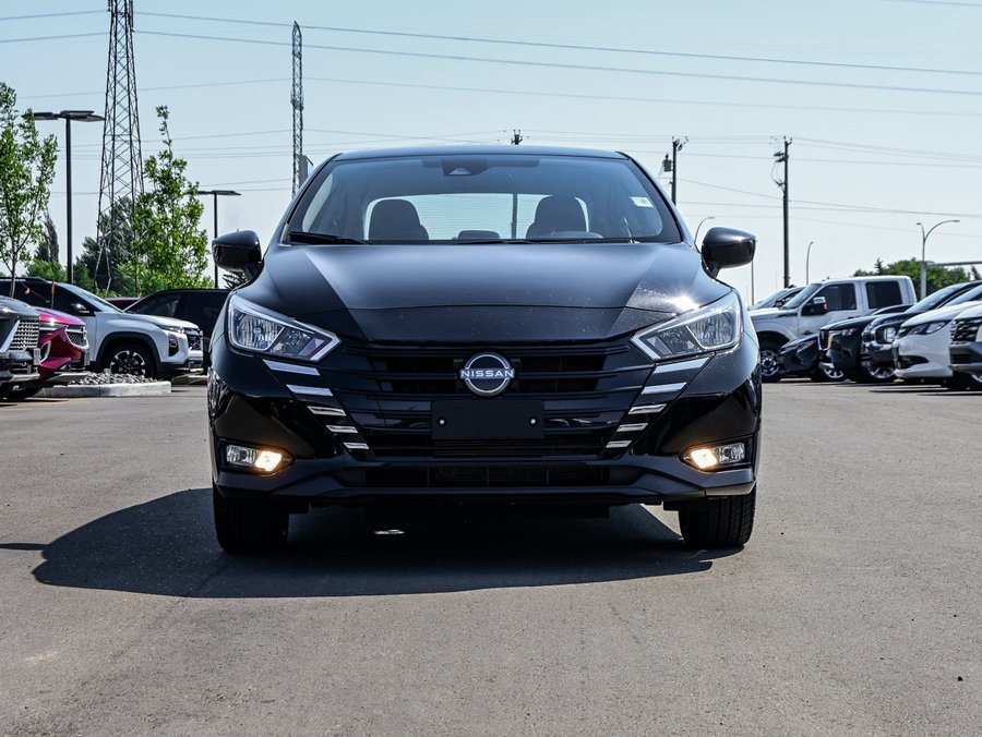 2025 Nissan Versa 2025 Black