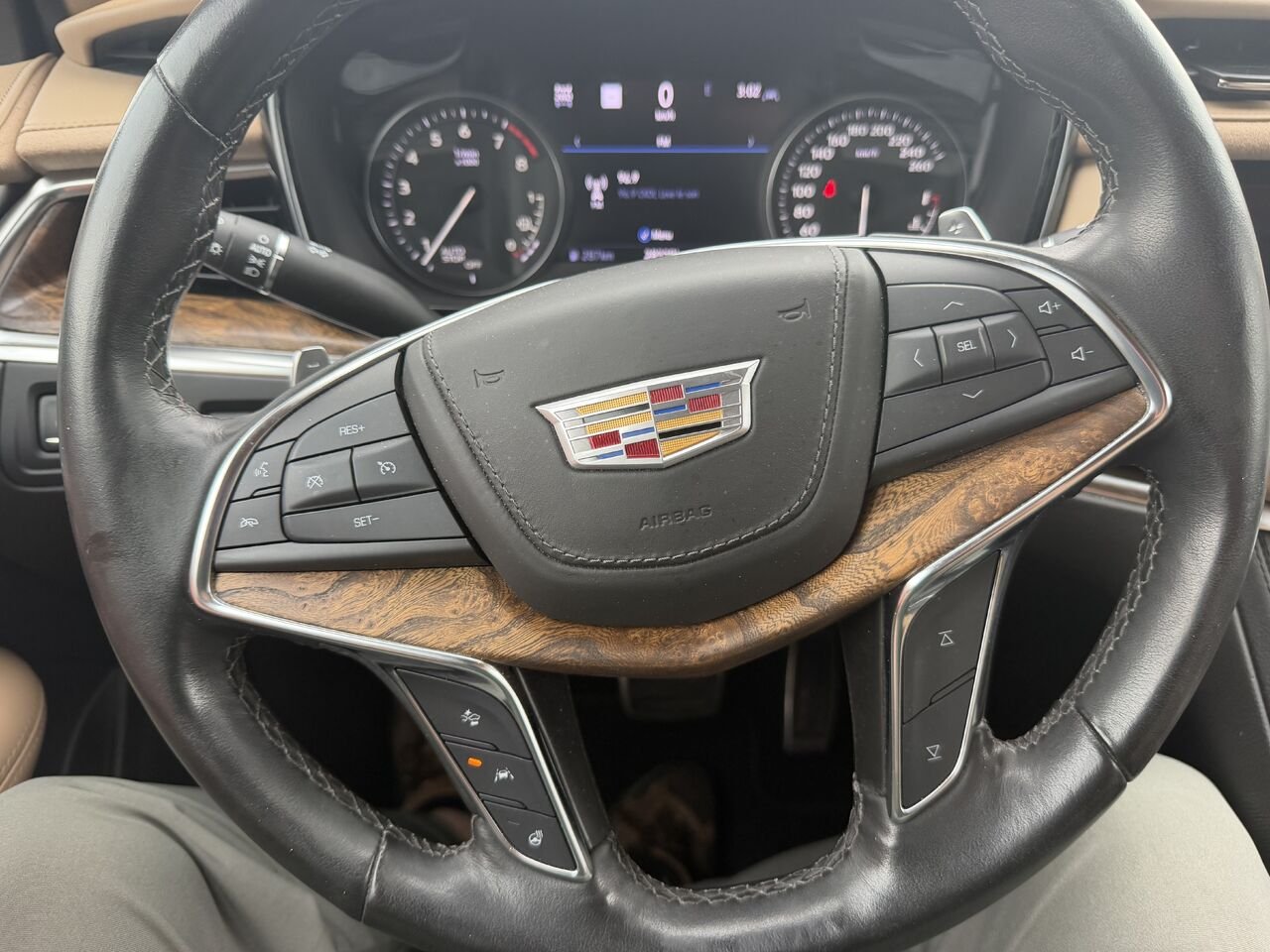 2022 Cadillac XT5 SPORT 3.6 AWD FINANCEMENT À PARTIR DE 3.99% Black Laval - photo #27