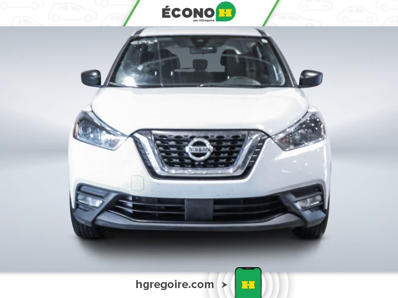 2020 Nissan Kicks White Laval - photo #1
