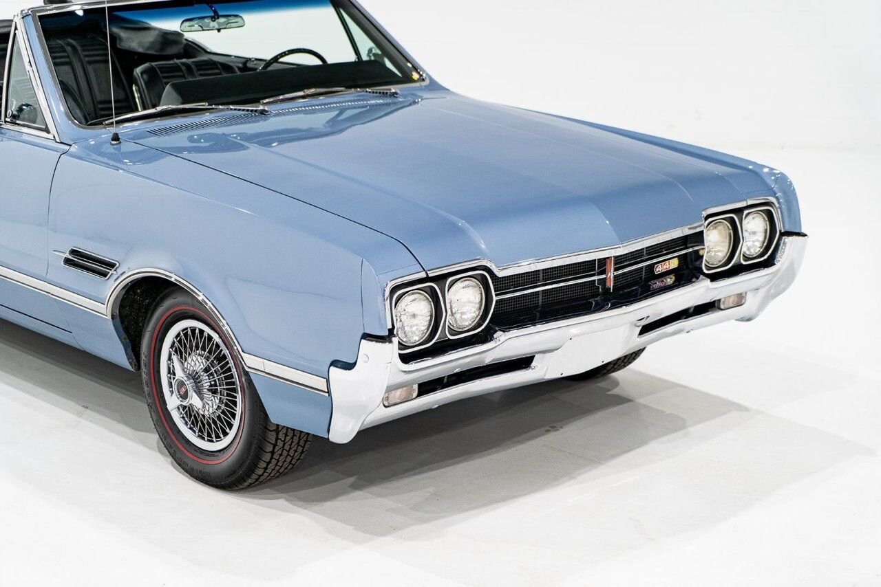 1966 Oldsmobile 442 PRIX EN USD | Matching# 400cu.in. 4-Speed Blue Montreal - photo #37