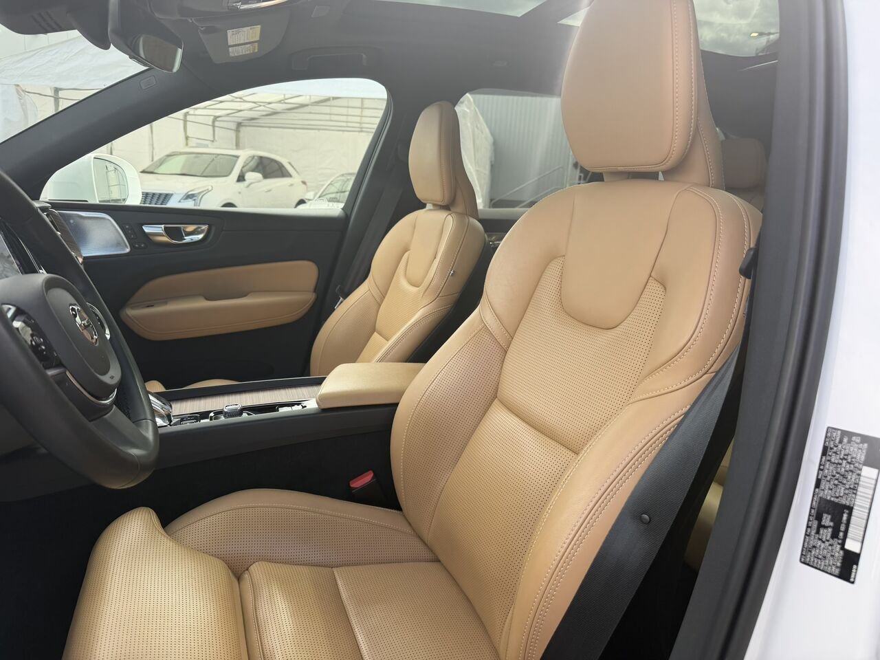 Volvo XC60 B6 Ultimate AWD 2023 Blanc Laval - photo #23