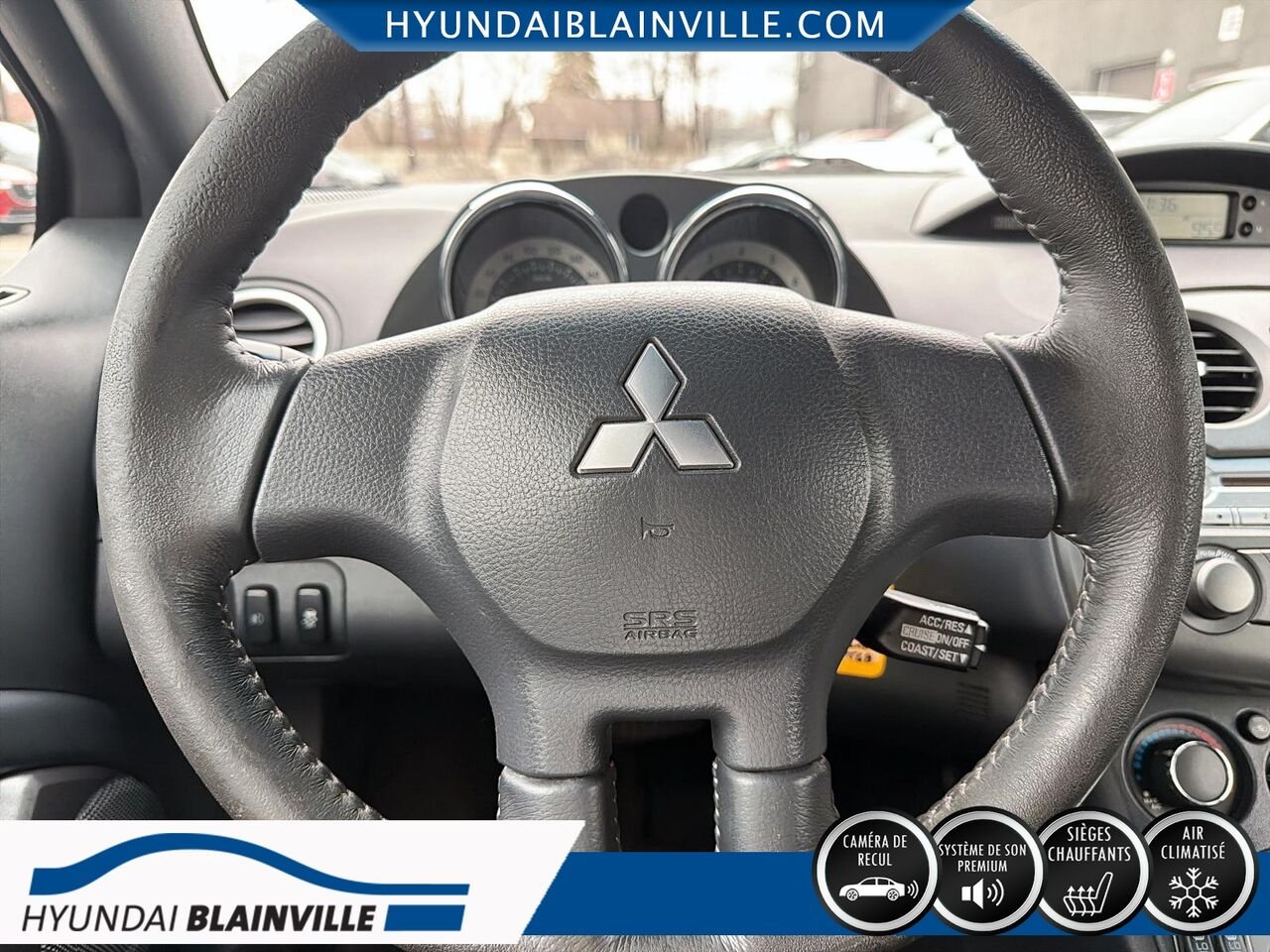 Mitsubishi Eclipse 2011 Blanc Blainville - photo #11