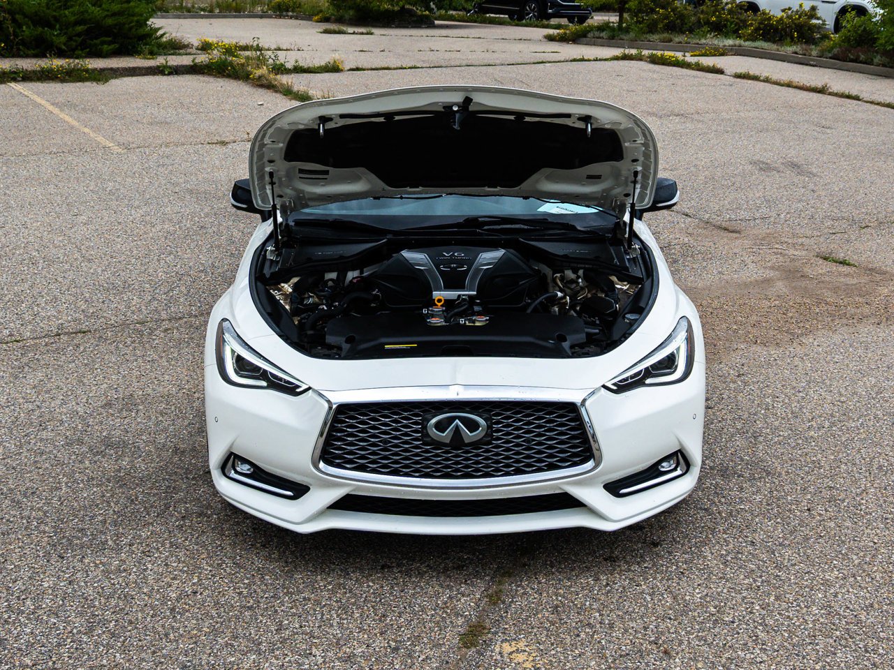 2017 INFINITI Q60 2dr Cpe 3.0t White Sherwood Park - photo #8