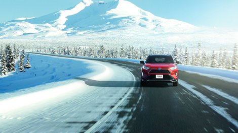 Affrontez l’hiver avec nos hybrides branchables Toyota