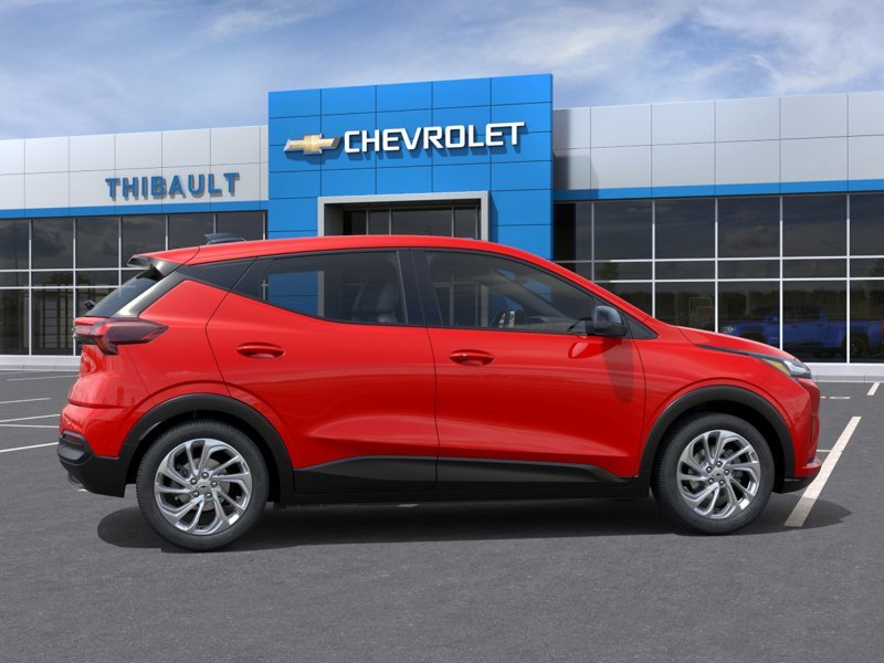 2027 CHEVROLET Bolt 2027 HABANERO ORANGE