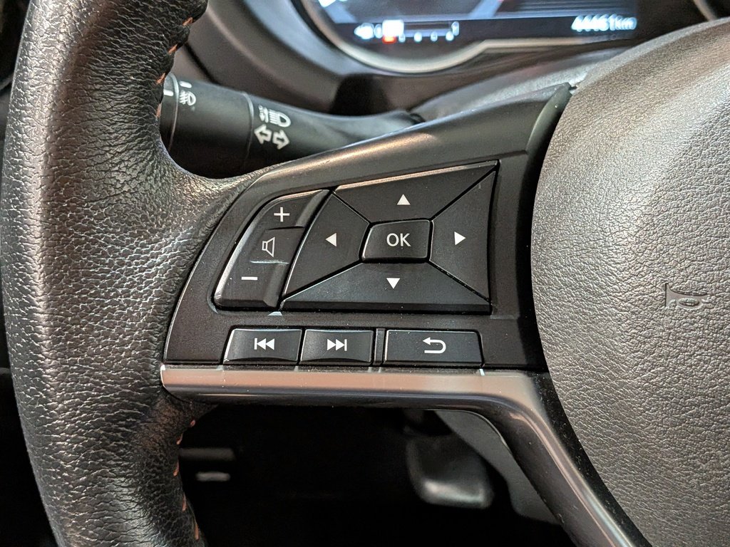 2020 Nissan Kicks SR FWD Red Val-David - photo #14