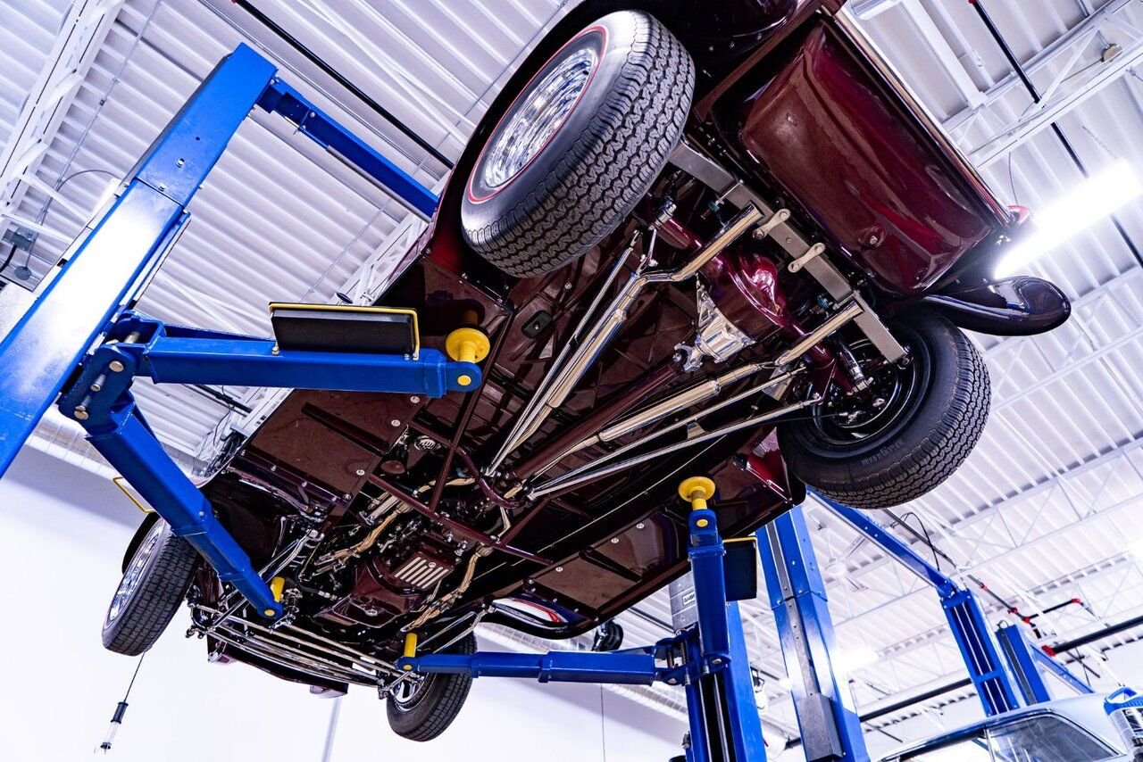 1932 Ford Highboy Lobeck creation spectacular presentation **PRICE IN USD** Red Montreal - photo #78