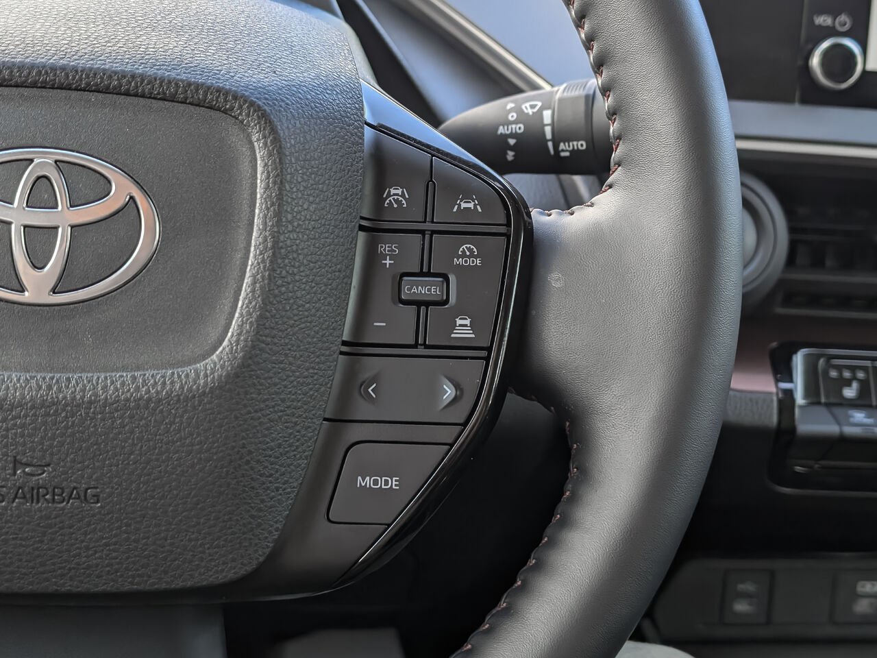 2024 Toyota Prius Prime JTDACACU4R3029870 Cutting Edge Silver Sherbrooke - photo #15