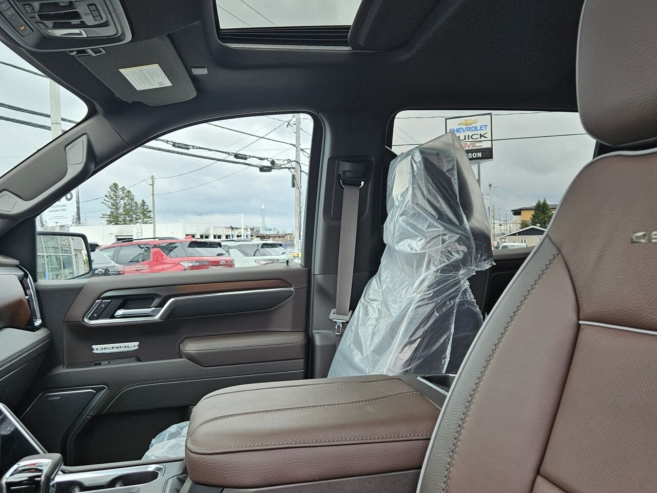 GMC Sierra 1500 Denali cabine multiplace 4RM 147 po 2026 Noir onyx Thetford Mines - photo #15
