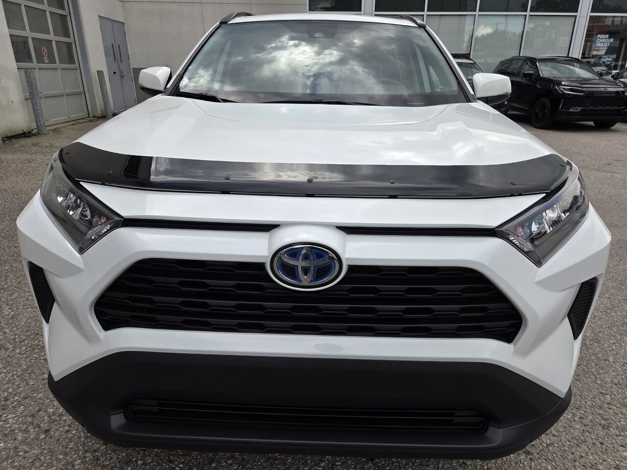 2022 Toyota RAV4 White Mont-Laurier - photo #1