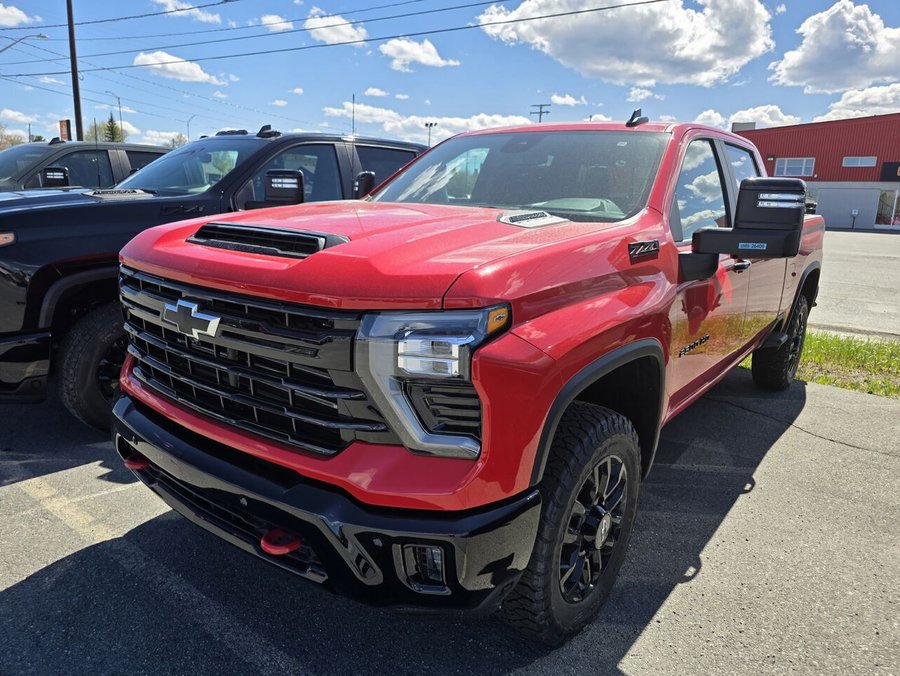 2026 Chevrolet Silverado 2500HD 2026 Red Hot