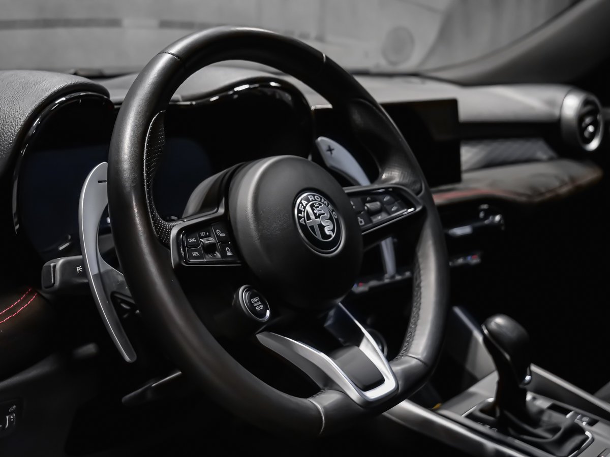 Alfa Romeo Tonale VELOCE HARMAN KARDON SOUNS SYSTEM SPORT SEATS 2024 Noir Montréal - photo #9