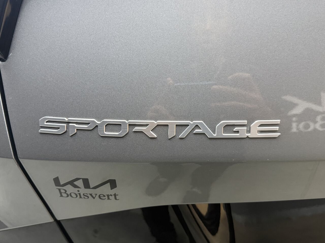2024 Kia Sportage Grey Blainville - photo #10