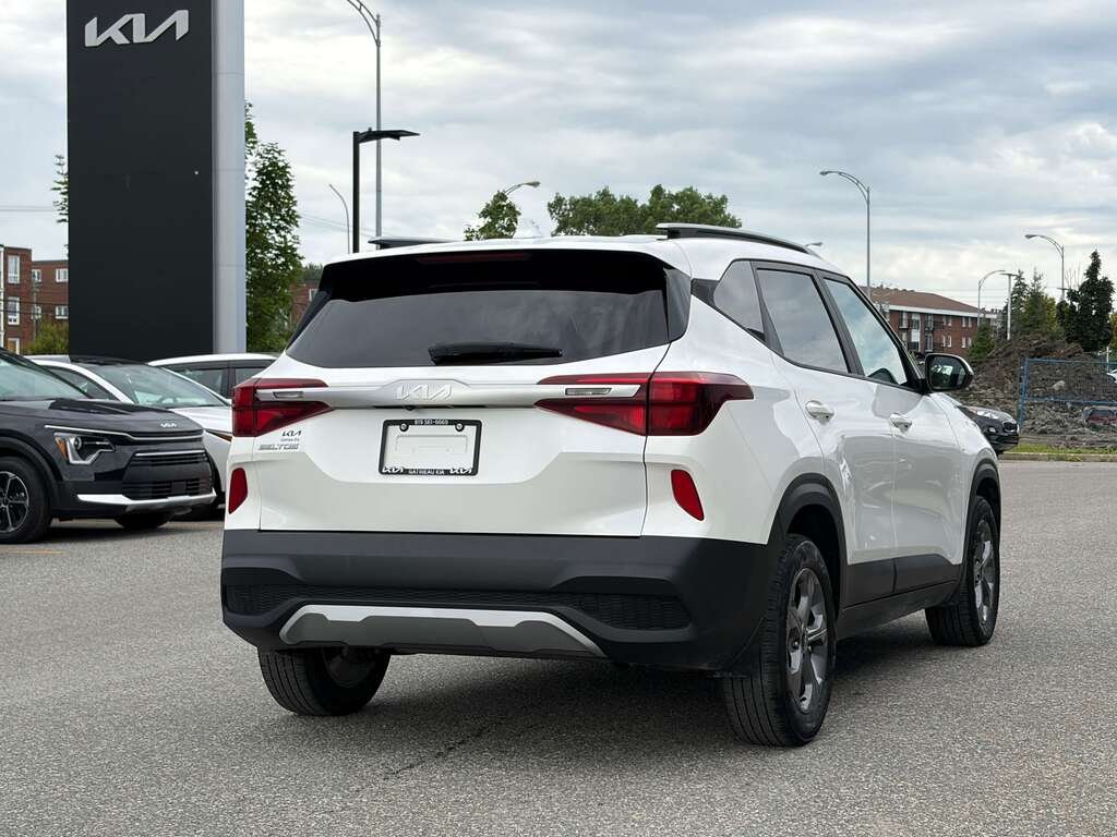 2023 Kia Seltos White Gatineau - photo #4