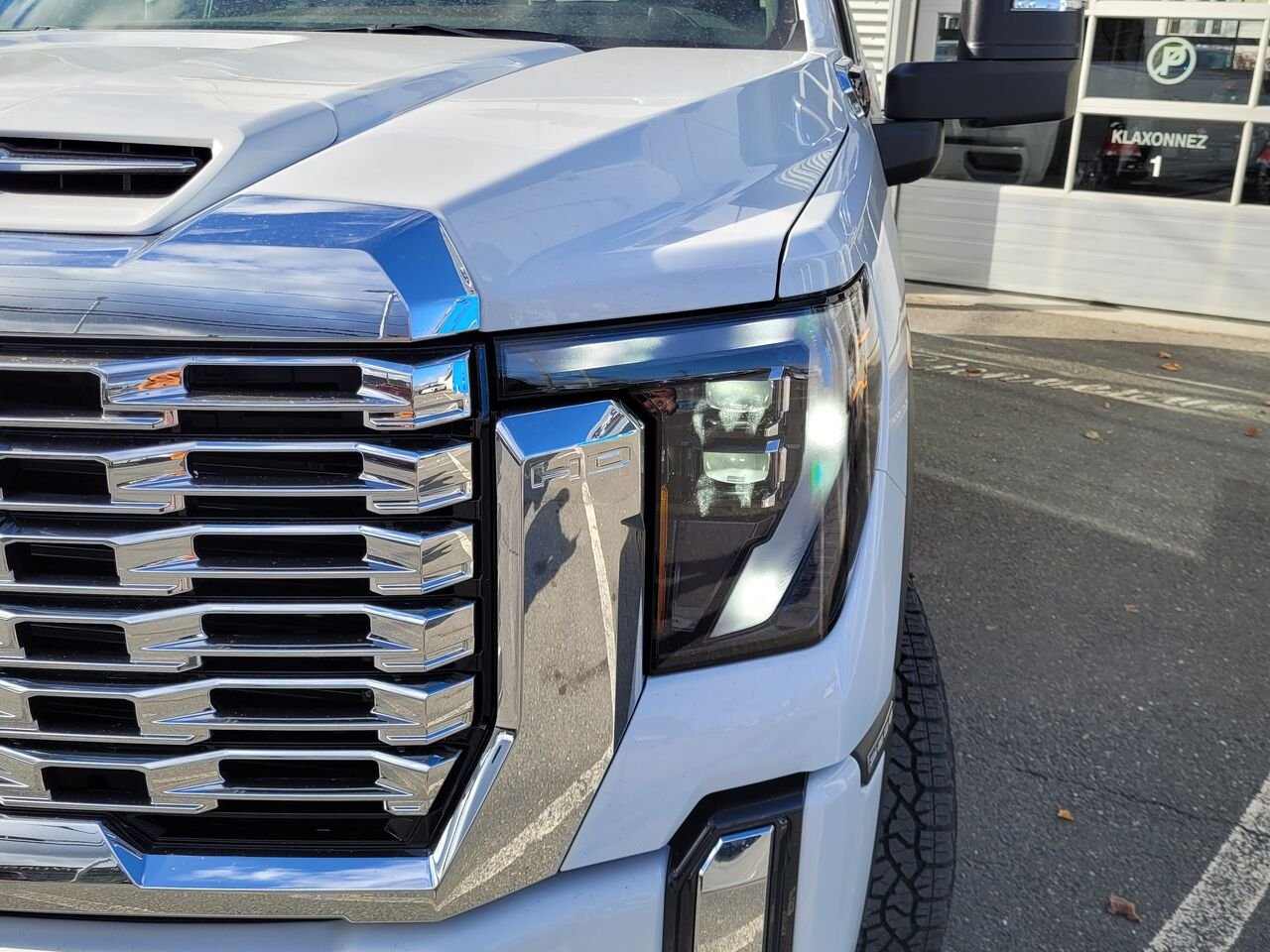 GMC Sierra 2500HD Denali cabine multiplace 4RM 159 po 2026 Blanc glacier 3 couches Thetford Mines - photo #5