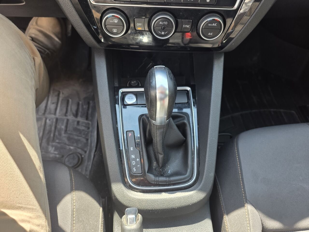 Volkswagen Berline Jetta 2017 Blanc Longueuil, - photo #14