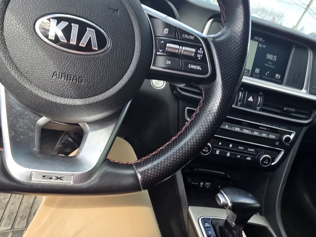2019 Kia Optima Red  - photo #13