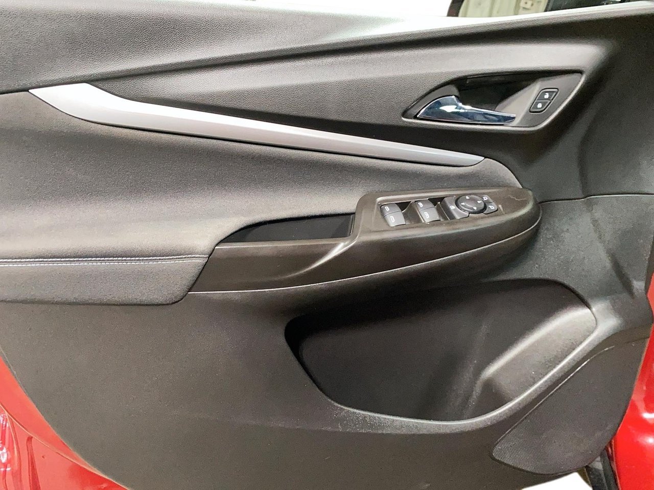 2022 Chevrolet Bolt EUV VIN 1G1FY6S03N4109645 Red Baie-Comeau - photo #9