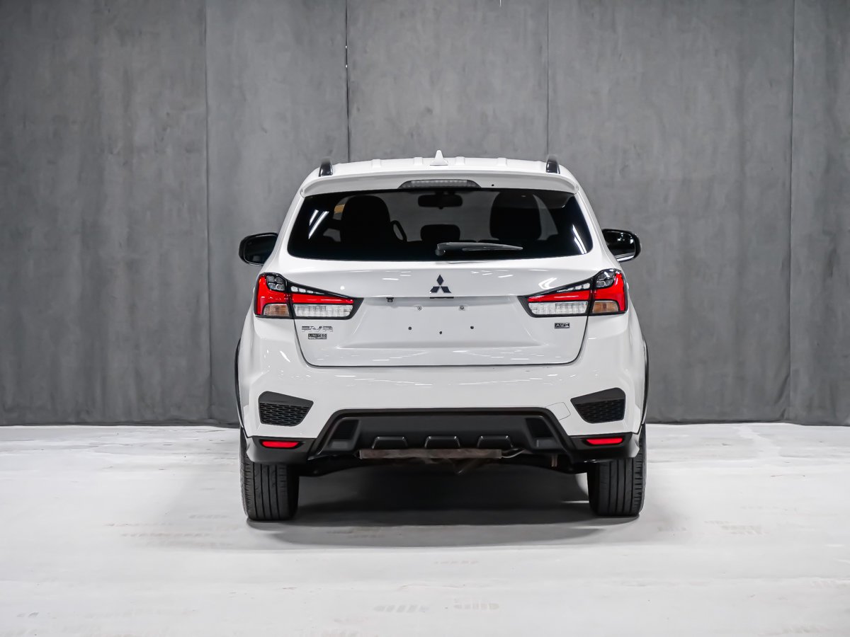 Mitsubishi RVR LE 4WD 2020 Montréal - photo #4